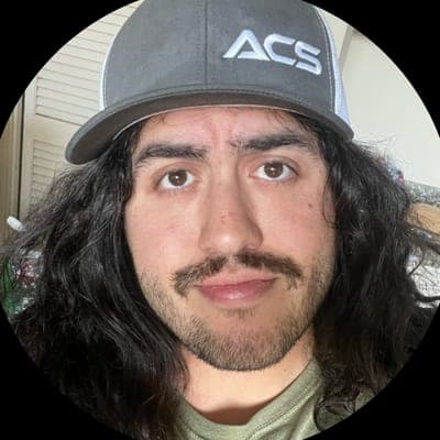Headshot of Jonatan Acosta